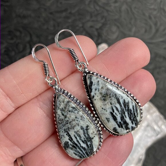 Hornblende With Pyrite Flecks Earrings Stone Crystal Jewelry - Picture 5 of 5